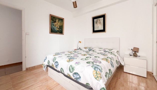 Resale - Apartment - Alicante