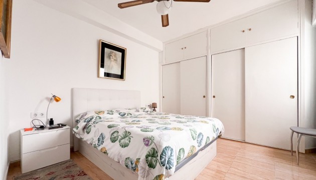 Resale - Apartment - Alicante