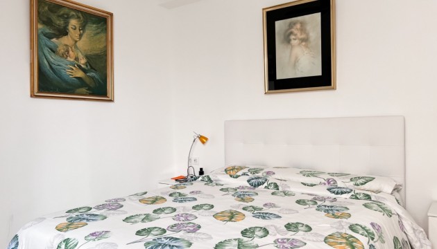 Resale - Apartment - Alicante