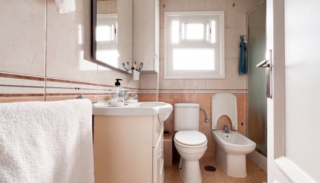 Resale - Apartment - Alicante