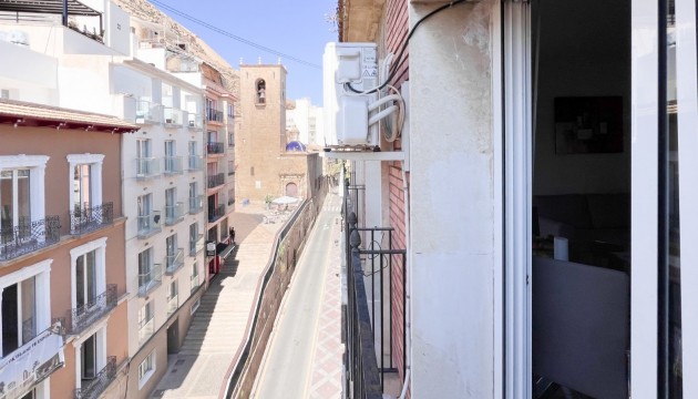 Resale - Apartment - Alicante