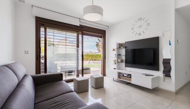 Resale - Apartment - Orihuela Costa - La Zenia