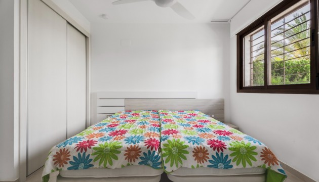 Resale - Apartment - Orihuela Costa - La Zenia