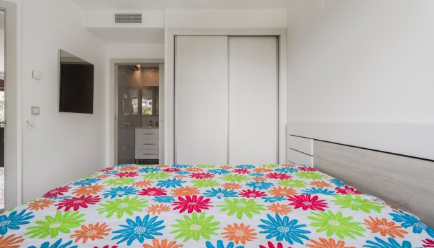 Resale - Apartment - Orihuela Costa - La Zenia