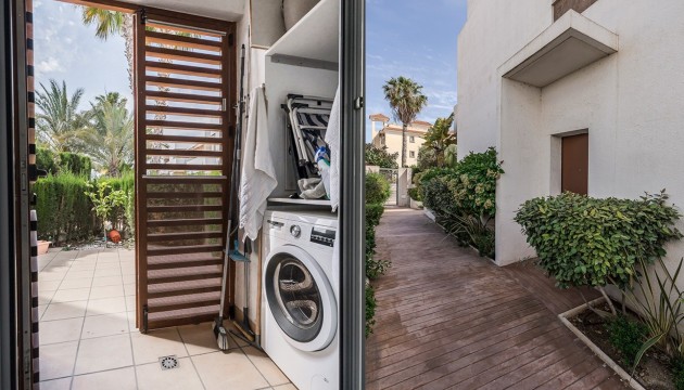 Resale - Apartment - Orihuela Costa - La Zenia