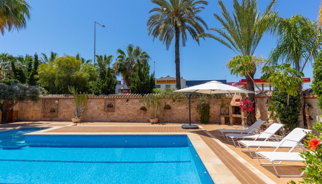 Перепродажа - отдельная вилла - Orihuela Costa - Punta Prima