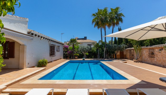 Resale - Detached Villa - Orihuela Costa - Punta Prima