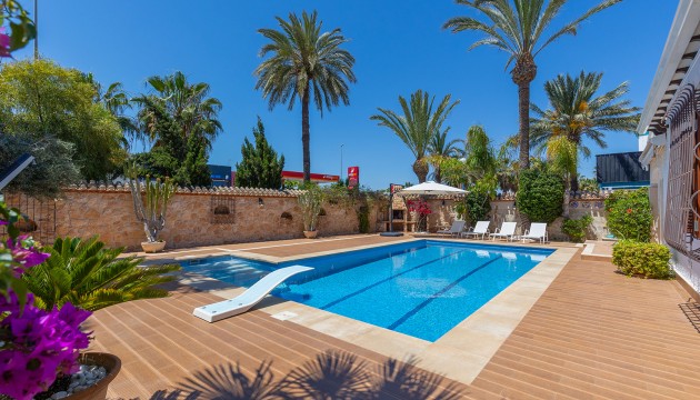 Resale - Detached Villa - Orihuela Costa - Punta Prima
