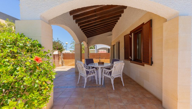 Resale - Detached Villa - Orihuela Costa - Punta Prima