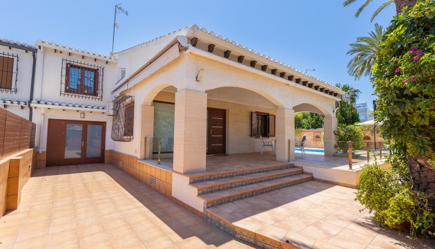 Resale - Detached Villa - Orihuela Costa - Punta Prima