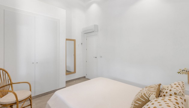 Resale - Detached Villa - Orihuela Costa - Punta Prima