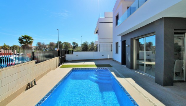Resale - Detached Villa - Orihuela Costa - Villamartín