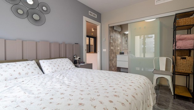 Resale - Apartment - Orihuela Costa - La Florida