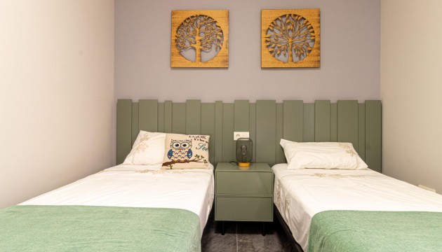 Resale - Apartment - Orihuela Costa - La Florida