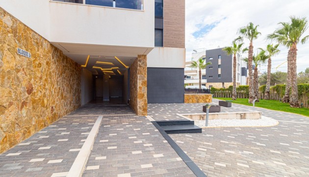 Resale - Apartment - Orihuela Costa - La Florida