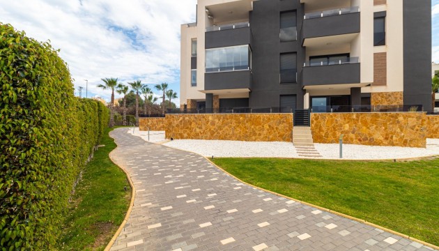 Resale - Apartment - Orihuela Costa - La Florida