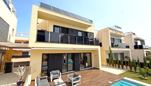 Resale - Detached Villa - Orihuela Costa - Lomas de Cabo Roig