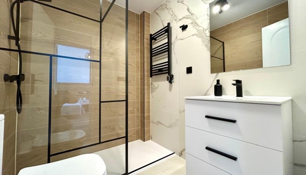 Herverkoop - Herenhuis - Orihuela