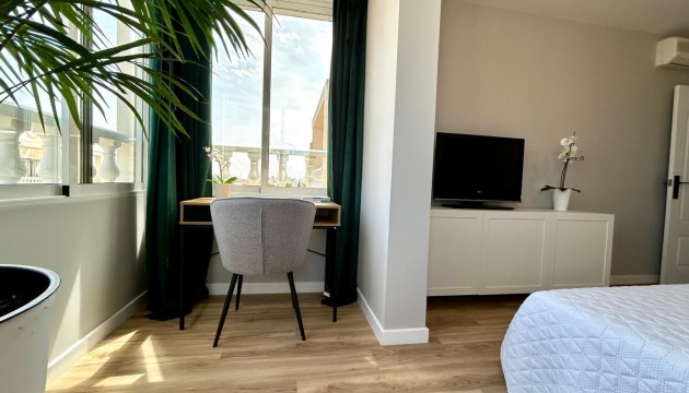 Herverkoop - Herenhuis - Orihuela