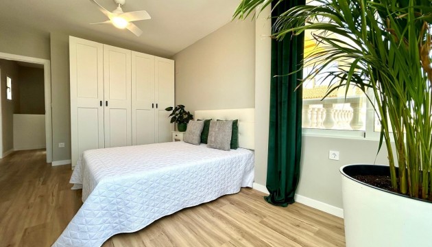 Herverkoop - Herenhuis - Orihuela