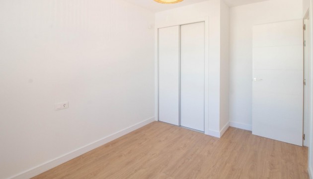 Resale - Apartment - Orihuela Costa - Villamartín