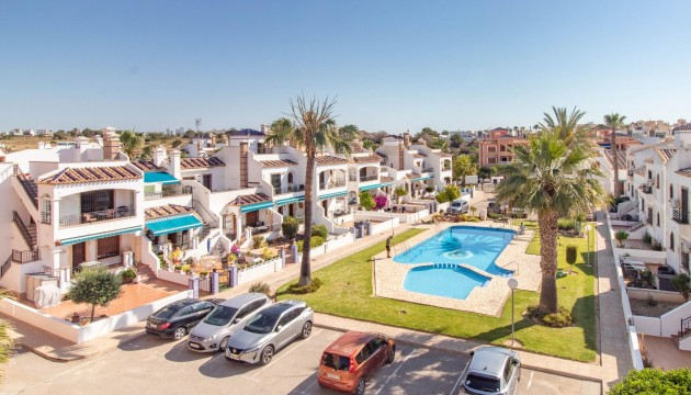 Resale - Apartment - Orihuela Costa - Villamartín