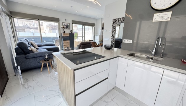 Resale - Detached Villa - Orihuela Costa - Villamartín