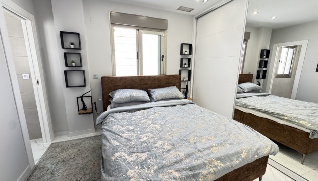 Resale - Detached Villa - Orihuela Costa - Villamartín