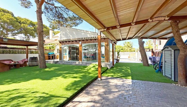 Wiederverkauf - Detached Villa - Orihuela Costa - Punta Prima