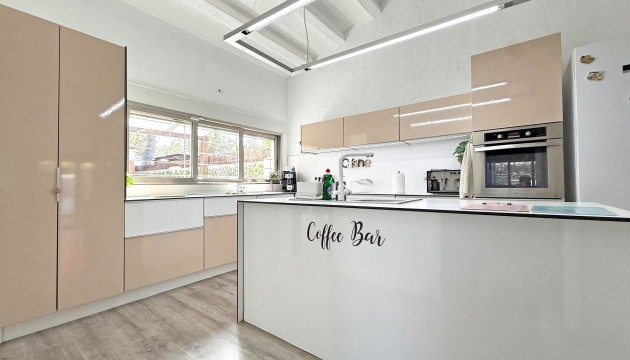 Wiederverkauf - Detached Villa - Orihuela Costa - Punta Prima