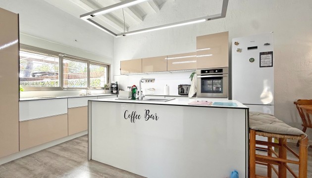 Wiederverkauf - Detached Villa - Orihuela Costa - Punta Prima