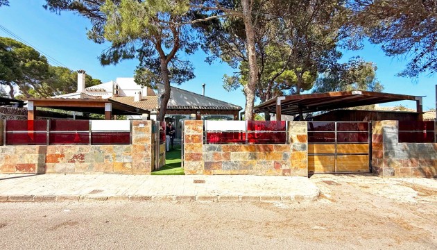 Wiederverkauf - Detached Villa - Orihuela Costa - Punta Prima