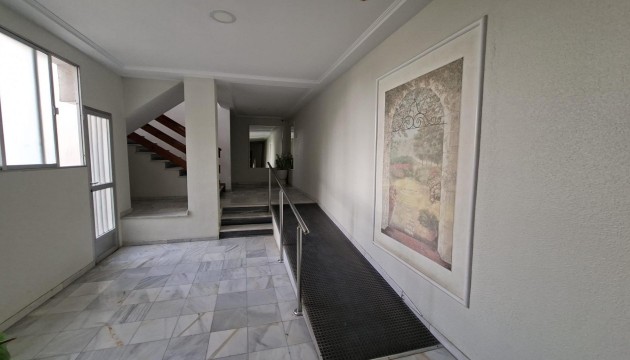 Resale - Apartment - Torrevieja - El Acequión - Los Náufragos