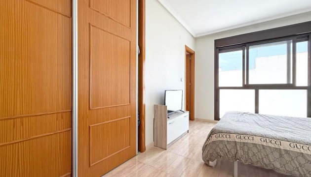 Resale - Apartment - Torrevieja