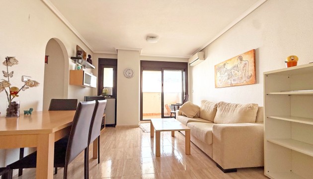 Resale - Apartment - Torrevieja