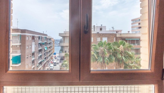 Resale - Apartment - Torrevieja - El Acequión - Los Náufragos