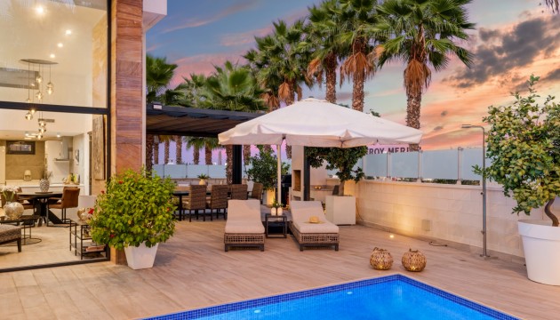 Resale - Detached Villa - Orihuela Costa - Lomas de Cabo Roig