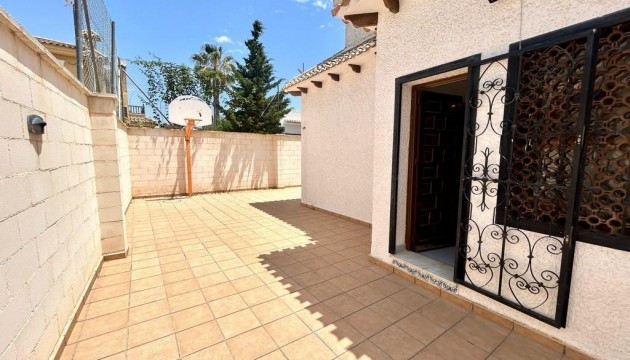 Resale - Detached Villa - Orihuela Costa - La Zenia