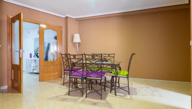 Resale - Apartment - Torrevieja - Playa de los Locos