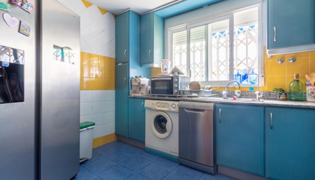 Resale - Apartment - Torrevieja - Playa de los Locos