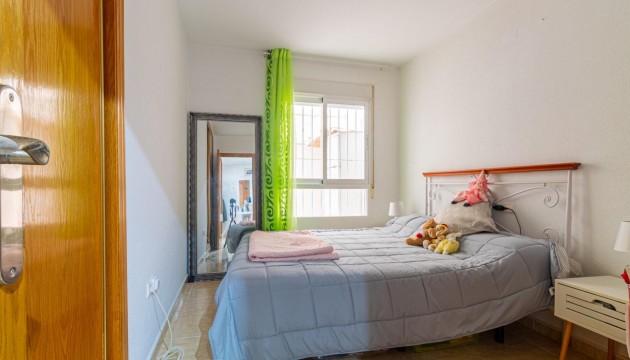 Resale - Apartment - Torrevieja - Playa de los Locos