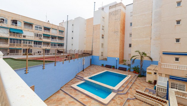 Resale - Apartment - Torrevieja - Playa de los Locos