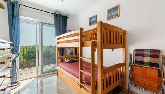 Resale - Apartment - Orihuela Costa - Campoamor