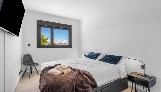 Resale - Apartment - Orihuela Costa - Los Dolses