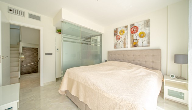 Herverkoop - Detached Villa - Orihuela Costa - Lomas de Cabo Roig