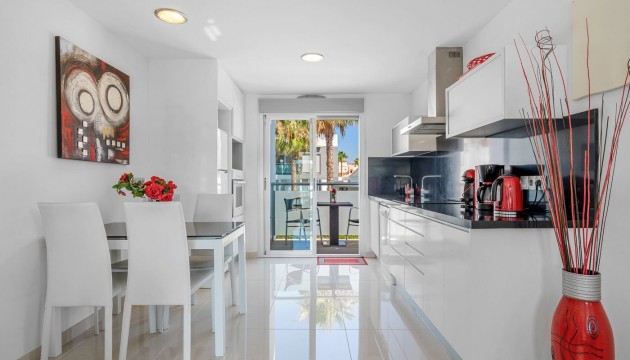 Resale - Bungalow - Orihuela Costa - Punta Prima