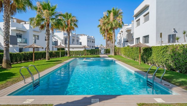 Resale - Bungalow - Orihuela Costa - Punta Prima