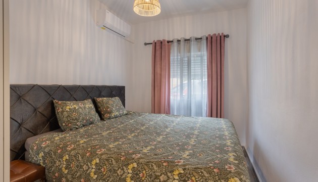 Herverkoop - Country House - Albatera