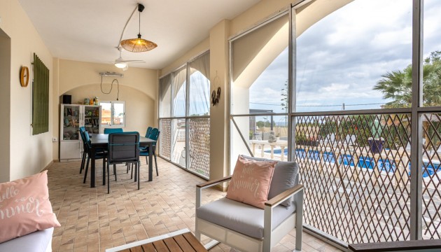 Herverkoop - Country House - Albatera