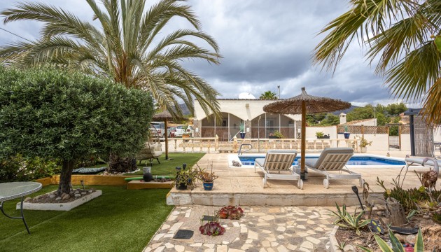 Herverkoop - Country House - Albatera